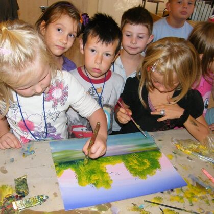 "Nekem is adjatok egy ecsetet!"