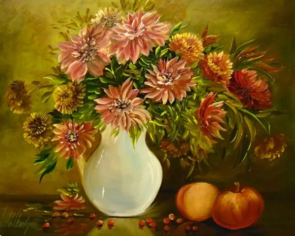 Dáliák fehér kancsóban 60x45 cm 